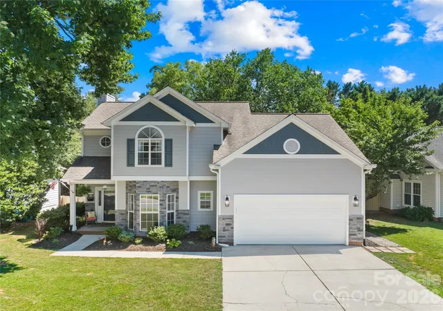 Photo 1 of Single family home for sale at 141 Ashford Hollow Ln, Mooresville, NC 28117 | MLS# 4418556 | Listing updated on 2026-09-24