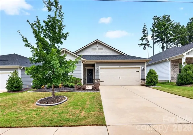 Photo 2 of Single family home for sale at 4420 Bright Rd, Charlotte, NC 28214 | MLS# 4418557 | Listing updated on 2026-10-06