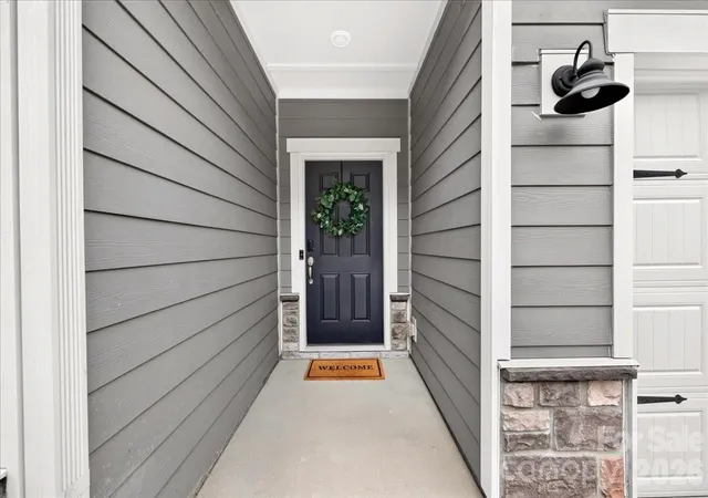 Photo 3 of Single family home for sale at 4420 Bright Rd, Charlotte, NC 28214 | MLS# 4418557 | Listing updated on 2026-10-24