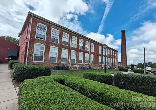Photo 3 of Condo for sale at 1 Buffalo Ave Nw #85, Concord, NC 28025 | MLS# 4418572 | Listing updated on 2026-09-23