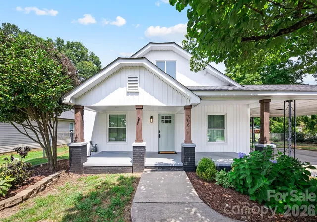Photo 2 of Single family home for sale at 206 Bethpage Rd, Kannapolis, NC 28081 | MLS# 4418585 | Listing updated on 2026-09-12