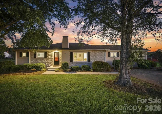 Photo 1 of Single family home for sale at 4820 16th Street Dr Ne, Hickory, NC 28601 | MLS# 4418589 | Listing updated on 2026-10-26