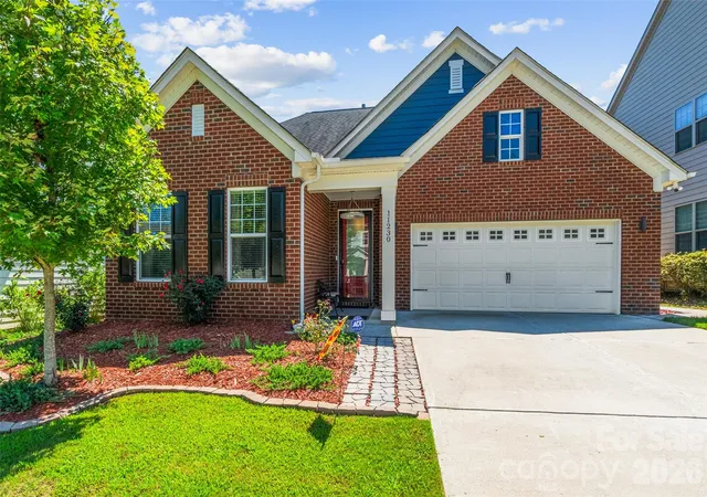 Photo 2 of Single family home for sale at 11230 Black Brant Ln, Charlotte, NC 28278 | MLS# 4418593 | Listing updated on 2026-09-23