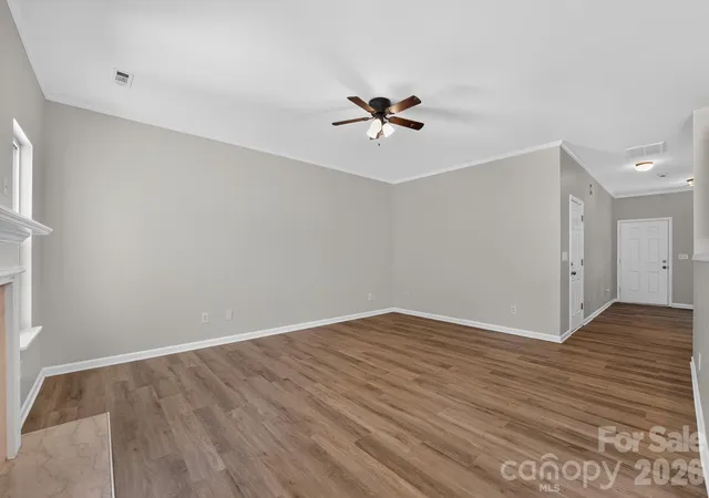 Photo 3 of Townhouse for sale at 13711 Singleleaf Ln, Charlotte, NC 28278 | MLS# 4418599 | Listing updated on 2026-10-16
