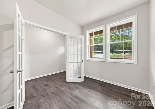 Photo 4 of Single family home for sale at 124 Mccarver Rd, Gastonia, NC 28056 | MLS# 4418629 | Listing updated on 2026-10-07