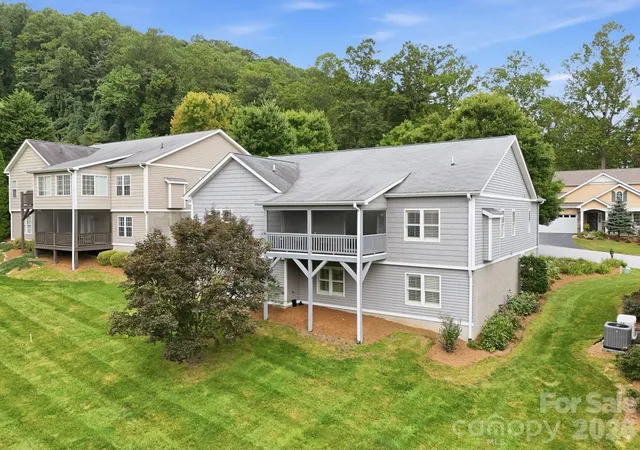 4th image of 231 Shaws Creek Farm Rd, Laurel Park, NC 28739 | MLS# 4418633