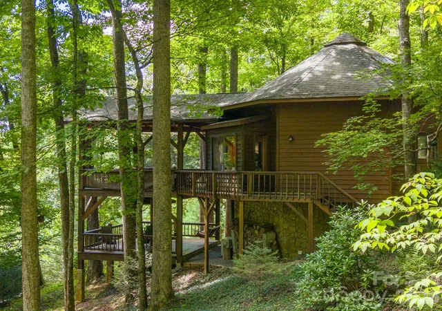 Photo 48 of Single family home for sale at 204 Mountain Laurel Dr, Bryson City, NC 28713 | MLS# 4418640 | Listing updated on 2026-09-01