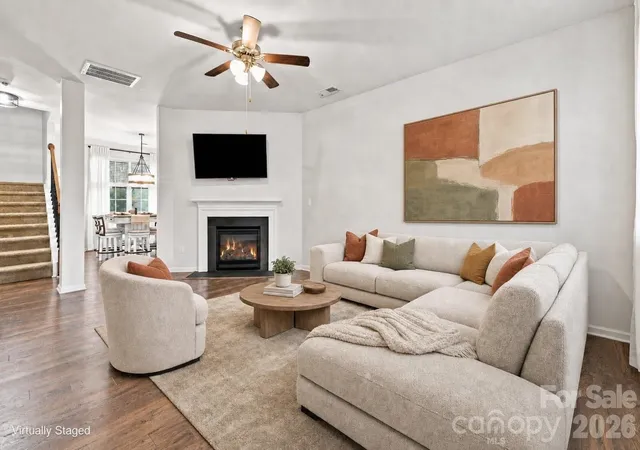 Photo 4 of Single family home for sale at 2424 Tallet Tr, Charlotte, NC 28216 | MLS# 4418651 | Listing updated on 2026-10-06