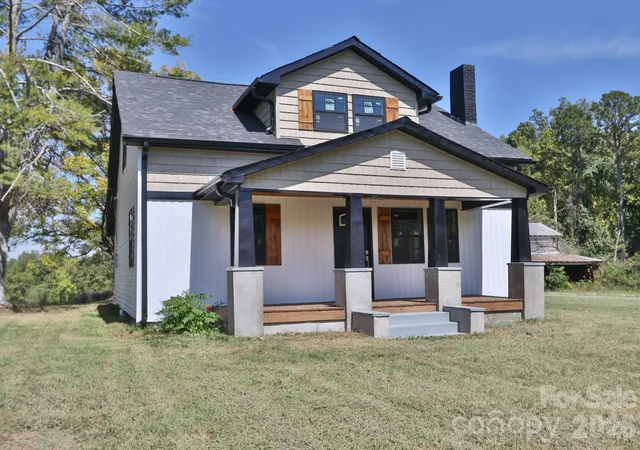 Photo 1 of Single family home for sale at 1826 N Oak Ridge Church Rd, Yadkinville, NC 27055 | MLS# 4418658 | Listing updated on 2026-09-30