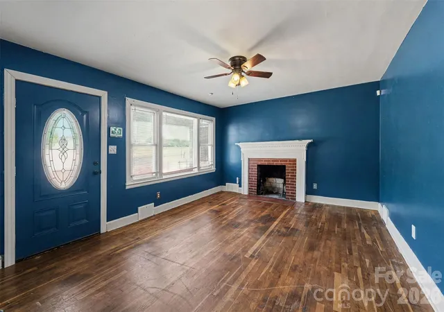 Photo 3 of Single family home for sale at 4412 Reidsville Rd, Winston Salem, NC 27101 | MLS# 4418669 | Listing updated on 2026-10-25