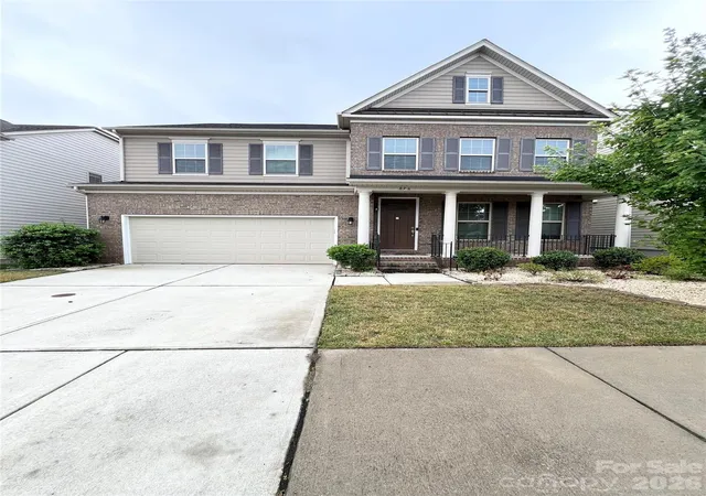 Photo 1 of Sale Pending at 836 Pecan Tree Ln, Fort Mill, SC 29715 | MLS# 4418670 | Listing updated on 2026-08-28