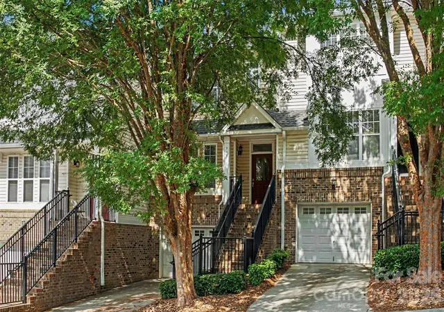 Photo 2 of Townhouse for sale at 7137 Founders Clb Ct, Charlotte, NC 28269 | MLS# 4418693 | Listing updated on 2026-09-25