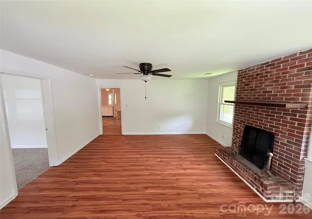 Photo 3 of Single family home for sale at 213 Jewel St, Chester, SC 29706 | MLS# 4418736 | Listing updated on 2026-09-29