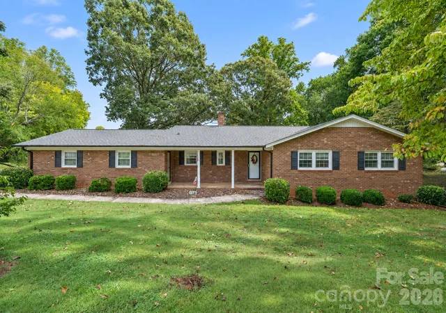 Photo 2 of Sale Pending at 116 White Dogwood Ln, Statesville, NC 28625 | MLS# 4418743 | Listing updated on 2026-09-29
