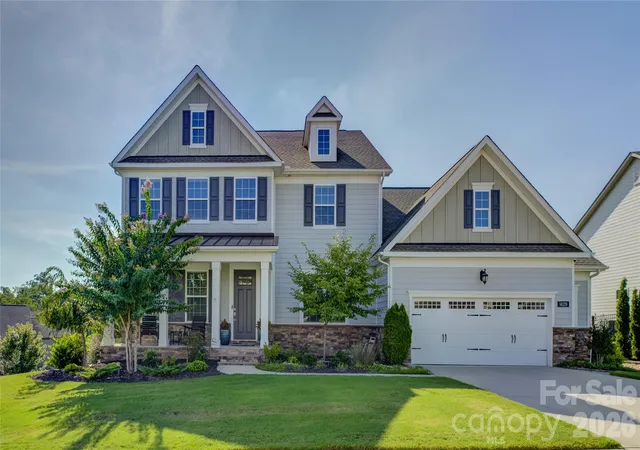 Photo 1 of Single family home for sale at 14219 Twin Eagles Ln, Charlotte, NC 28278 | MLS# 4418745 | Listing updated on 2026-09-05
