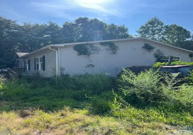 Photo 2 of Single family home for sale at 366 Shires Rd, Ellenboro, NC 28040 | MLS# 4418768 | Listing updated on 2026-09-05