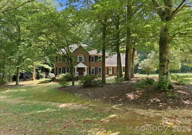 Photo 2 of Sale Pending at 117 Carriage Ln, Salisbury, NC 28146 | MLS# 4418797 | Listing updated on 2026-09-28