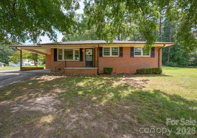 Photo 1 of Single family home for sale at 901 S 10th St, Bessemer City, NC 28016 | MLS# 4418802 | Listing updated on 2026-09-29