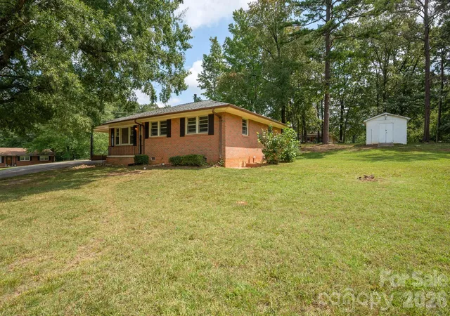 Photo 3 of Single family home for sale at 901 S 10th St, Bessemer City, NC 28016 | MLS# 4418802 | Listing updated on 2026-09-29