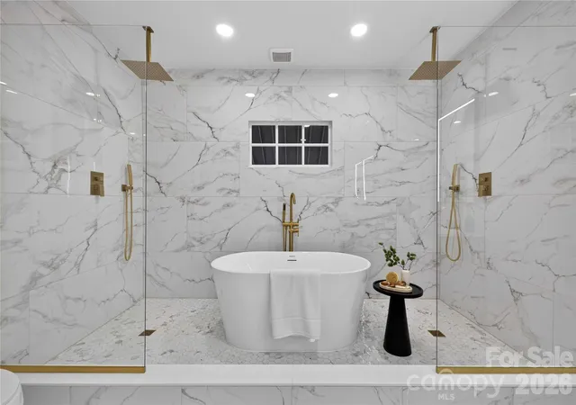 Photo 2 of Single family home for sale at 153 Woodlynn Dr, Charlotte, NC 28214 | MLS# 4418803 | Listing updated on 2026-08-28