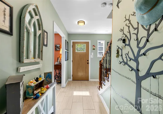 Photo 3 of Single family home for sale at 6777 Stoney Ridge Rd, Matthews, NC 28104 | MLS# 4418819 | Listing updated on 2026-09-26