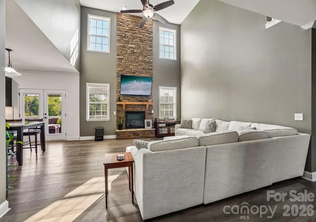Photo 3 of Single family home for sale at 19 Glen Coe Dr, Fletcher, NC 28732 | MLS# 4418836 | Listing updated on 2026-09-21