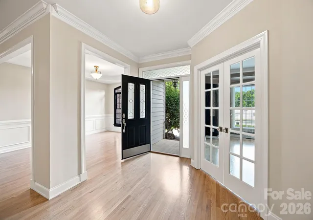 Photo 1 of Single family home for sale at 5111 Downing Crk Dr, Charlotte, NC 28269 | MLS# 4418841 | Listing updated on 2026-10-24