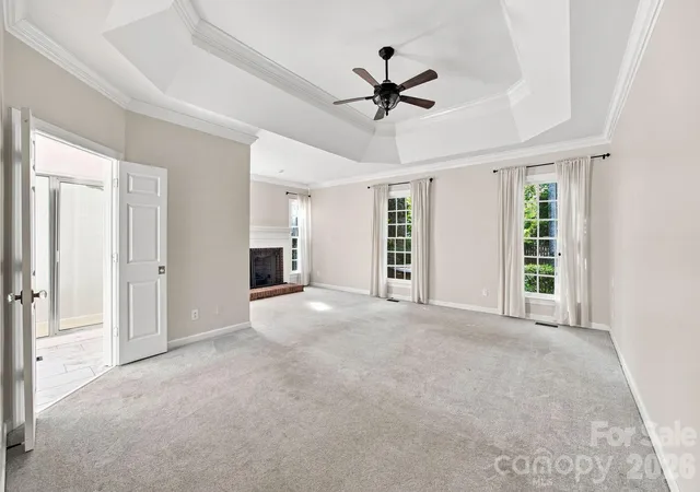 Photo 4 of Single family home for sale at 5111 Downing Crk Dr, Charlotte, NC 28269 | MLS# 4418841 | Listing updated on 2026-10-24