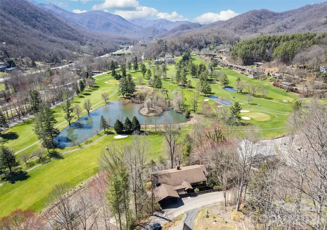 Photo 1 of Single family home for sale at 182 Allison Dr, Maggie Valley, NC 28751 | MLS# 4418843 | Listing updated on 2026-08-28