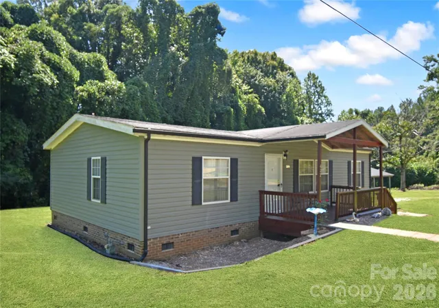 Single family home for sale at 432 Forest Pl Nw, Lenoir, NC 28645 | MLS# 4418856 | Listing updated on 2026-09-07