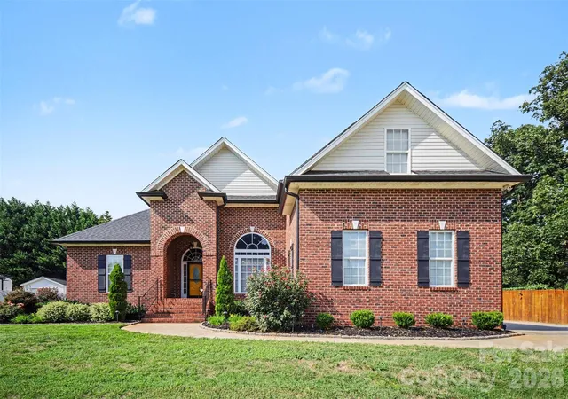 Photo 1 of Single family home for sale at 2013 Buckthorn Ct, Gastonia, NC 28056 | MLS# 4418859 | Listing updated on 2026-10-08