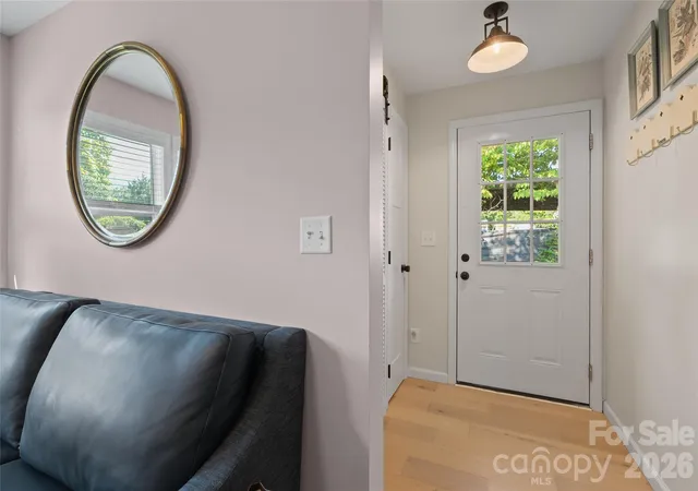 Photo 5 of Single family home for sale at 1042 Old Us 70 Hwy Hwy, Black Mountain, NC 28711 | MLS# 4418866 | Listing updated on 2026-09-01