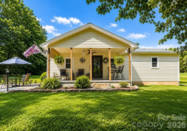 Photo 1 of Single family home for sale at 1843 Us Hwy 70 Hwy, Connelly Springs, NC 28612 | MLS# 4418867 | Listing updated on 2026-10-09