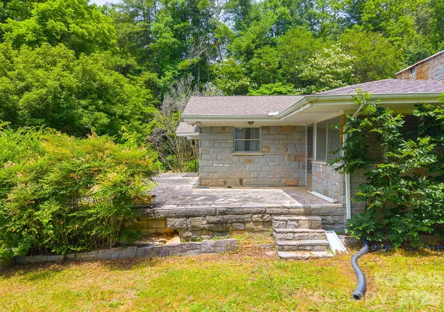 Photo 48 of Single family home for sale at 222 Mitchell Mountain Rd, Bryson City, NC 28713 | MLS# 4418882 | Listing updated on 2026-08-28