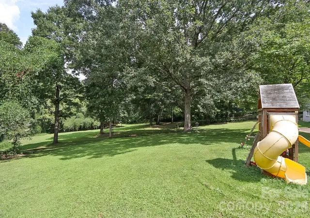 Photo 2 of Sale Pending at 1725 Fred Hinshaw Rd, Yadkinville, NC 27055 | MLS# 4418898 | Listing updated on 2026-08-31