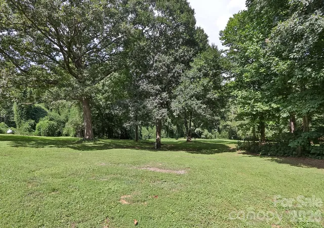 Photo 3 of Sale Pending at 1725 Fred Hinshaw Rd, Yadkinville, NC 27055 | MLS# 4418898 | Listing updated on 2026-08-31