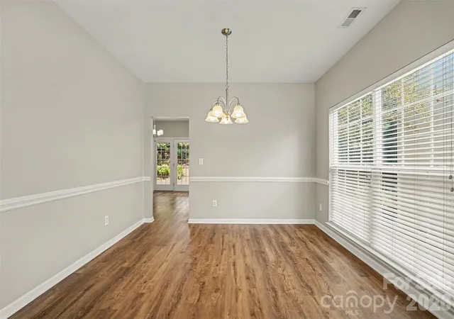 Photo 3 of Single family home for sale at 113 S Audubon Ave, Mooresville, NC 28117 | MLS# 4418904 | Listing updated on 2026-09-07