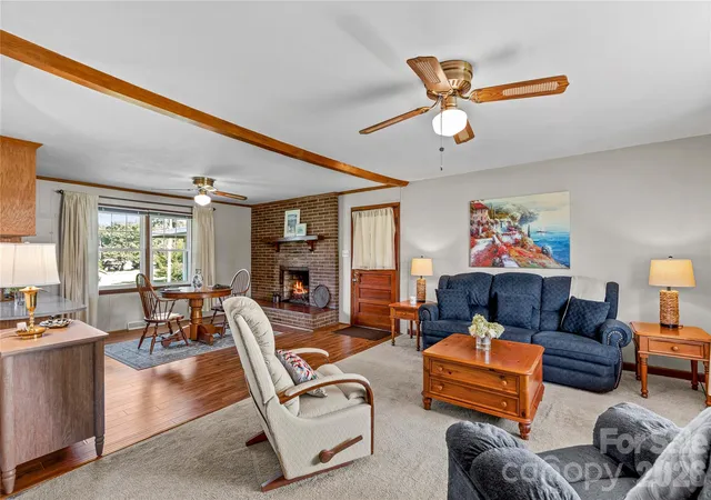 Photo 4 of Single family home for sale at 306 S Greenbriar Rd, Statesville, NC 28625 | MLS# 4418906 | Listing updated on 2026-10-07