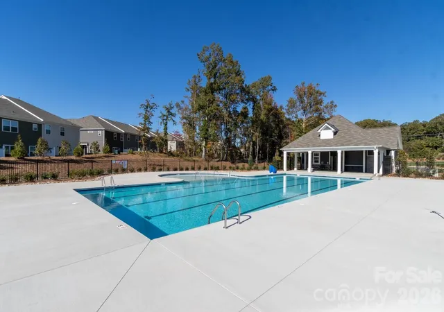 Photo 6 of Townhouse for sale at 7022 Bentz St, Charlotte, NC 28269 | MLS# 4418907 | Listing updated on 2026-08-28