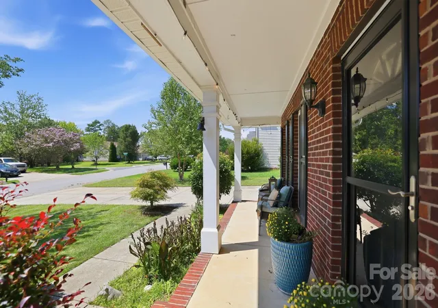 Photo 3 of Single family home for sale at 3901 Waters Reach Ln, Indian Trail, NC 28079 | MLS# 4418909 | Listing updated on 2026-10-06