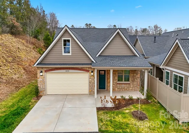 Photo 3 of Townhouse for sale at 827c Wynnshire Dr #65, Hickory, NC 28601 | MLS# 4418922 | Listing updated on 2026-09-28