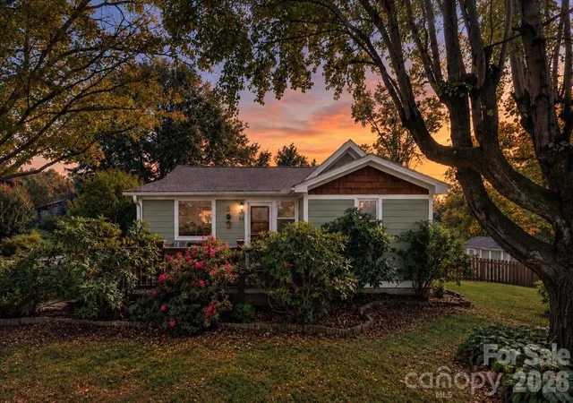 Photo 1 of Single family home for sale at 94 Pressley Ave, Brevard, NC 28712 | MLS# 4418924 | Listing updated on 2026-10-04
