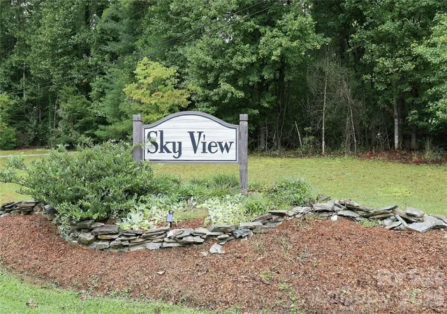 Photo 2 of Single family home for sale at 75 Crosswick Ln, Hendersonville, NC 28739 | MLS# 4418925 | Listing updated on 2026-10-06