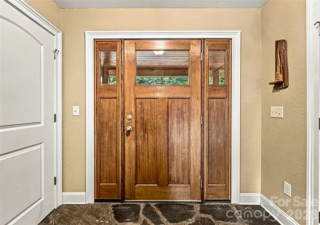 Photo 4 of Single family home for sale at 123 Isuhdavga Ct, Brevard, NC 28712 | MLS# 4418936 | Listing updated on 2026-09-04