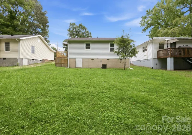 Photo 2 of Single family home for sale at 323 Avery Ave, High Point, NC 27265 | MLS# 4418950 | Listing updated on 2026-08-28