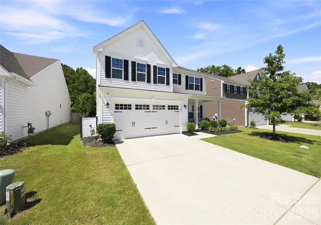 Photo 3 of Single family home for sale at 1131 Ryan Meadow Dr, Monroe, NC 28110 | MLS# 4418951 | Listing updated on 2026-10-04