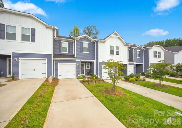 Photo 3 of Townhouse for sale at 837 Gerard Dr, Fort Mill, SC 29715 | MLS# 4418952 | Listing updated on 2026-09-23