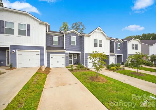Photo 3 of Townhouse for sale at 837 Gerard Dr, Fort Mill, SC 29715 | MLS# 4418952 | Listing updated on 2026-10-05