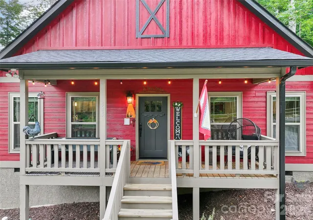 Photo 4 of Single family home for sale at 545 Twinbrook Ln, Maggie Valley, NC 28751 | MLS# 4418953 | Listing updated on 2026-10-09