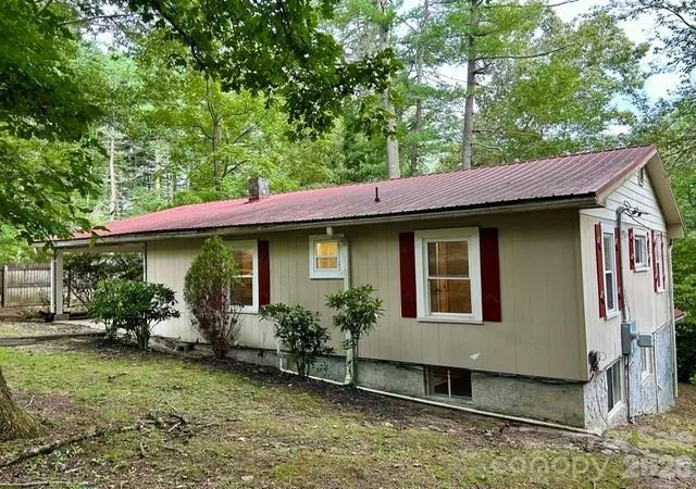 5th image of 62 Kinard Ln, Penrose, NC 28766 | MLS# 4418956